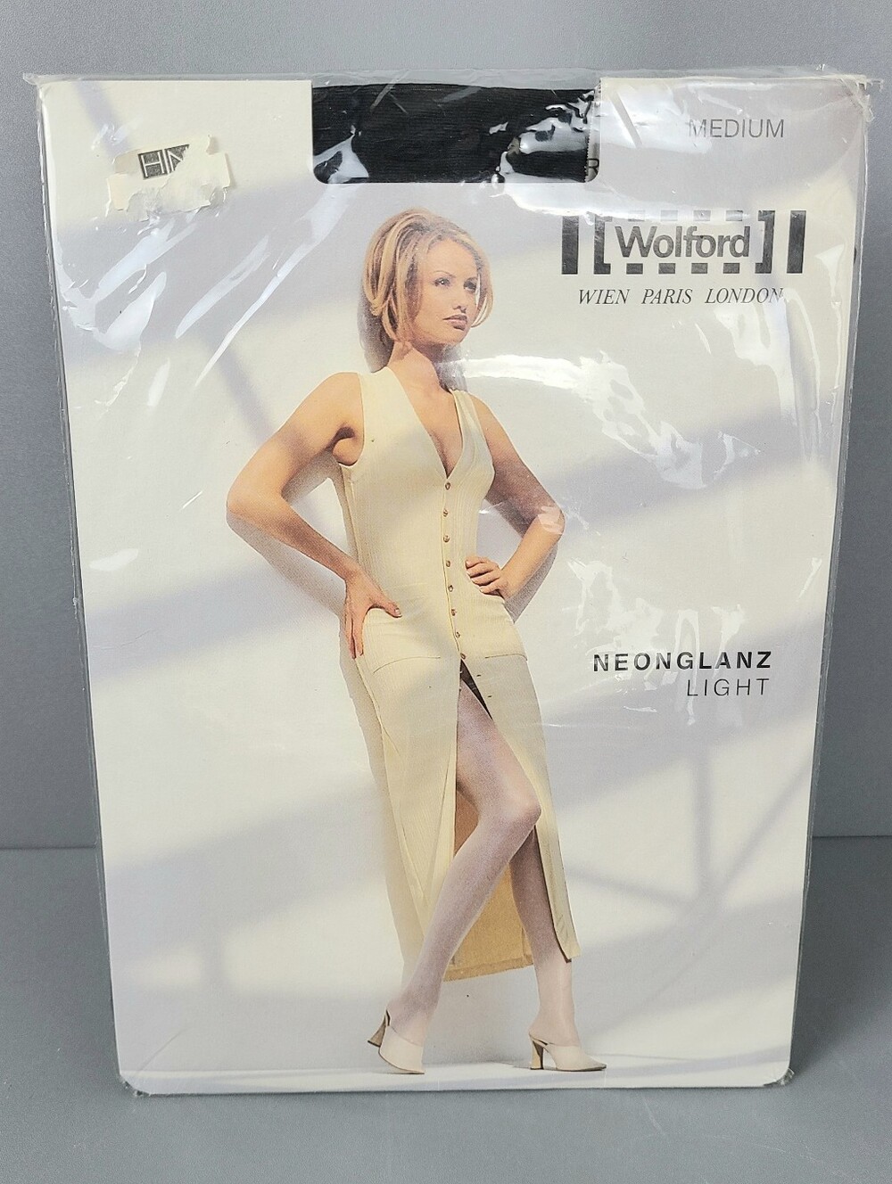 NWT Wolford Neonglanz Light Black Medium Vintage Hoisery Tights